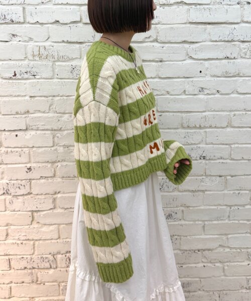 w closet（ダブルクローゼット）の「ボーダーアランニット（ニット/セーター・レディース・レッド/グリーン・FREE）」の4枚目の写真