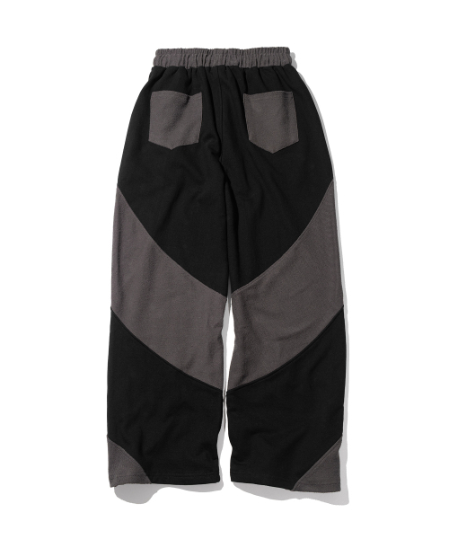 MASSNOUN(マスノウン)の「TWIST REVERSE TRAINING PANTS MFHTP001-BK(スウェットパンツ・レディース・その他・LARGE/MEDIUM)」の2枚目の写真