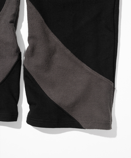 MASSNOUN(マスノウン)の「TWIST REVERSE TRAINING PANTS MFHTP001-BK(スウェットパンツ・レディース・その他・LARGE/MEDIUM)」の3枚目の写真