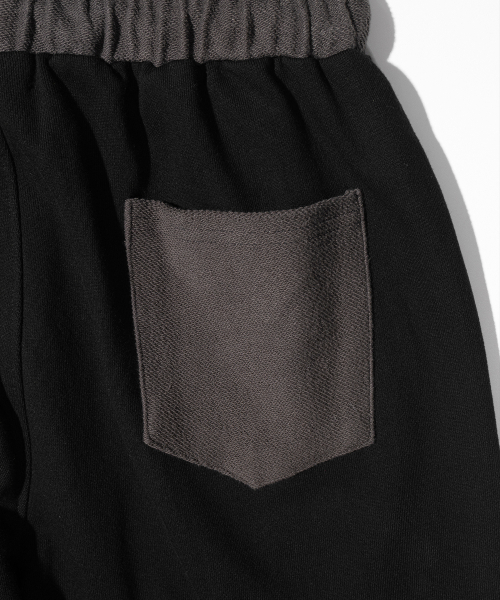 MASSNOUN(マスノウン)の「TWIST REVERSE TRAINING PANTS MFHTP001-BK(スウェットパンツ・レディース・その他・LARGE/MEDIUM)」の4枚目の写真