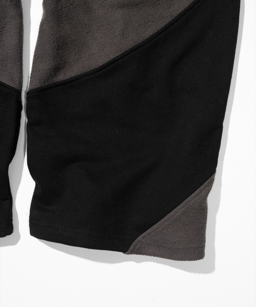 MASSNOUN(マスノウン)の「TWIST REVERSE TRAINING PANTS MFHTP001-BK(スウェットパンツ・レディース・その他・LARGE/MEDIUM)」の5枚目の写真