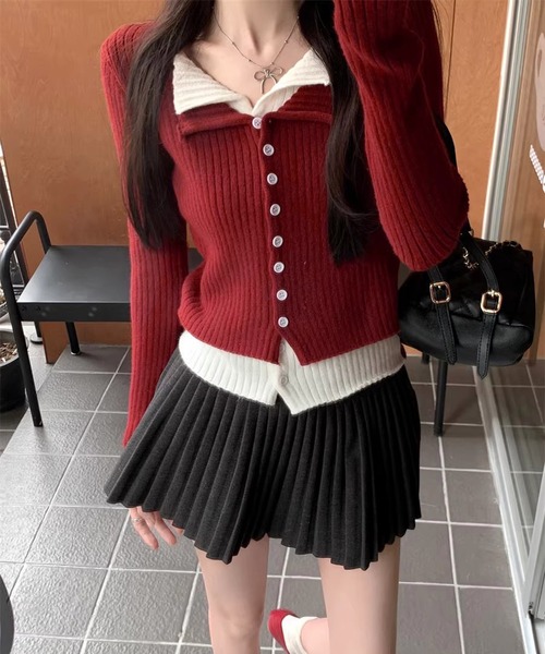 NANEA(ナネア)の「クロップド丈 レイヤード風配色ニットカーディガン(ニット/セーター・レディース・レッド/チャコールグレー/ブラック/グレイッシュベージュ・フリー)」の22枚目の写真