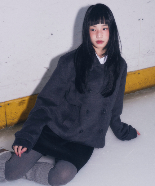 ROGIN N ROSIE(ロギンエンロージー)の「Heart Point Double Button Half Coat Charcoal(チェスターコート・レディース・その他・FREE)」の2枚目の写真