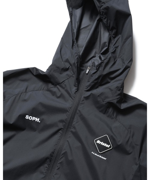 F.C.Real Bristol（エフシーレアルブリストル）の「LIGHT WEIGHT BREATHABLE PACKABLE HOODIE（ナイロンジャケット・メンズ・ブラック/ブルー/レッド・SMALL/X-LARGE/LARGE/MEDIUM/XX-LARGE）」の5枚目の写真