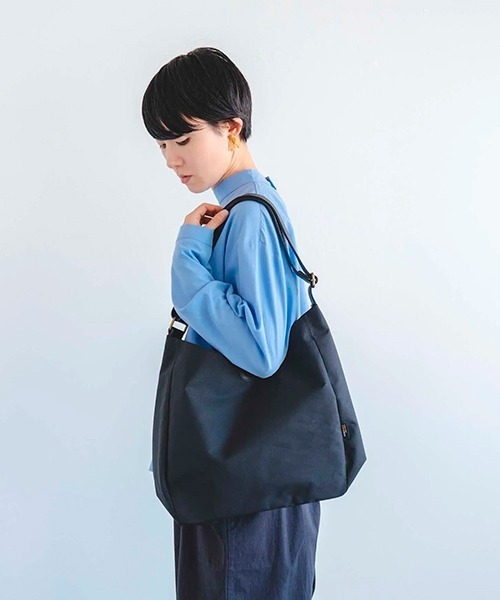 kalsac(カルサック)の「ショルダーバッグ BATEAU(ショルダーバッグ・レディース・ブラウン/ブラック・ONE SIZE)」の1枚目の写真