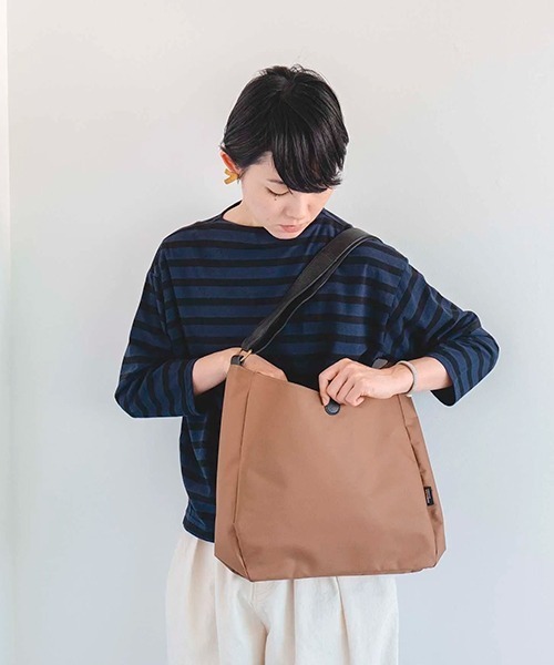 kalsac(カルサック)の「ショルダーバッグ BATEAU(ショルダーバッグ・レディース・ブラウン/ブラック・ONE SIZE)」の12枚目の写真