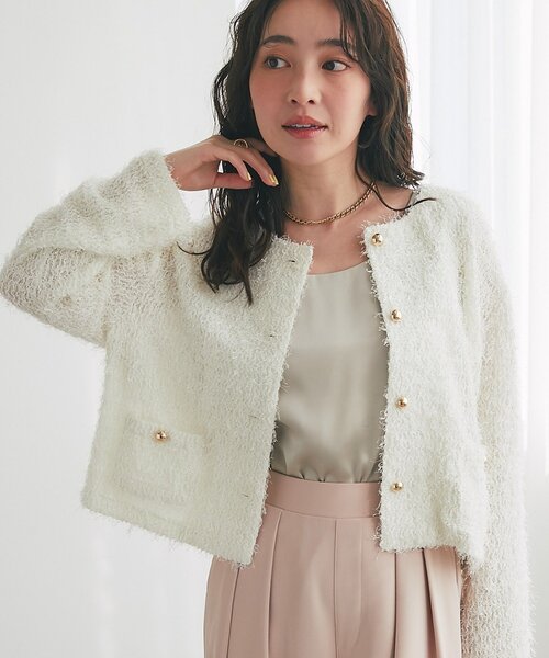 La boutique BonBon（ラブティックボンボン）の「【人気カラー追加決定！やわらかくて着心地◎】フェザーカットソージャケットカーデ（ノーカラージャケット・レディース・ブラック/ピンク/オフホワイト・FREE）」の2枚目の写真