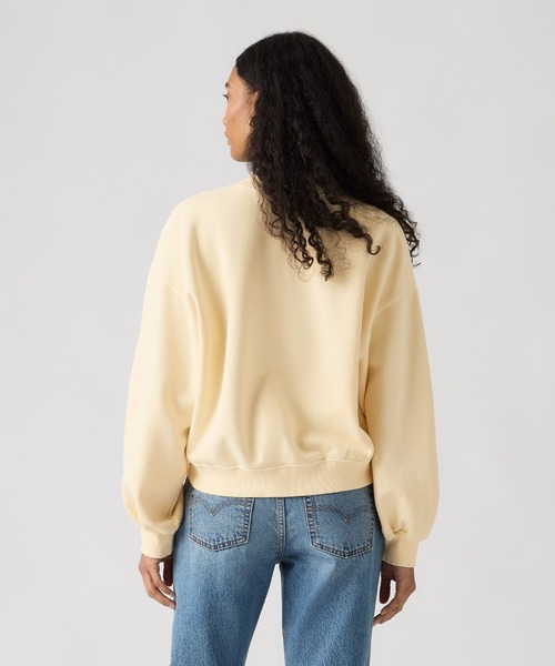 Levi's(リーバイス)の「Levi's/リーバイス ヴィンテージ Vネック スウェットシャツ(スウェット・レディース・イエロー・XS/M/S)」の2枚目の写真