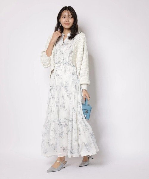 JUSGLITTY（ジャスグリッティー）の「ガーデンフラワープリントワンピース（ワンピース・レディース・スモークピンク/ミント・2/1/0）」の6枚目の写真