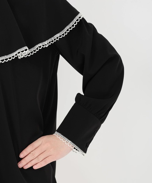 STRAWBERRY-FIELDS（ストロベリーフィールズ）の「【元宝塚トップ娘役 舞空瞳さん着用】ライトデシン_ケープカラーブラウス（シャツ/ブラウス・レディース・ブラック×ホワイト/オフホワイト/ミント・2）」の9枚目の写真