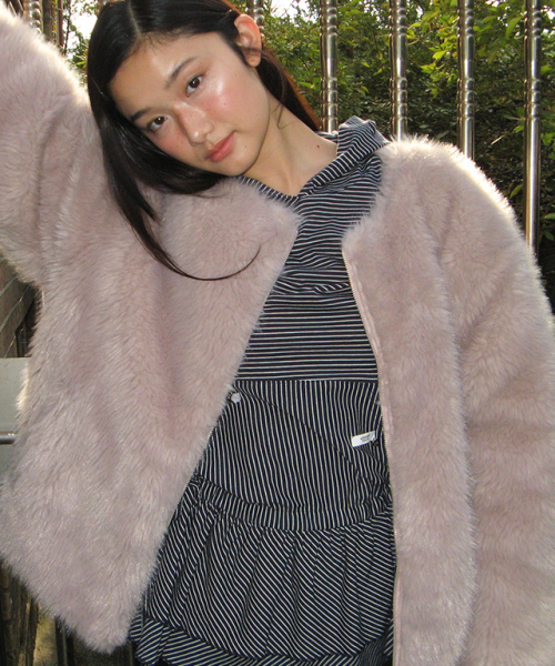RONRON(ロンロン)の「INNER POINTED FLUFFY FUR JACKET DUSTY PINK(ムートンコート・レディース・その他・FREE)」の6枚目の写真