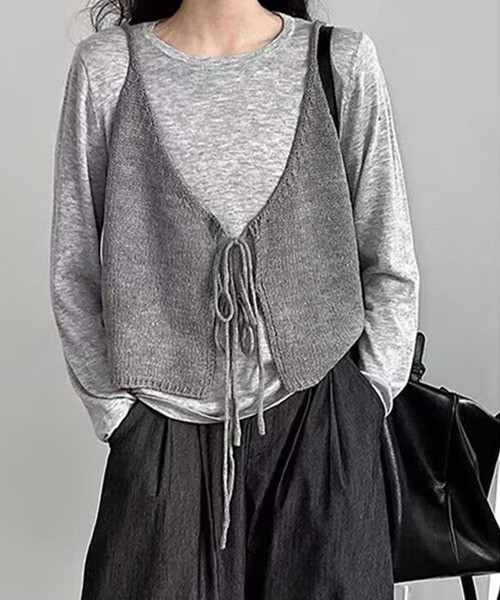 DAY CLOSET(デイ クローゼット)の「【前後2WAY】レイヤード即戦力。ダブルリボン Vネック ニット ビスチェ レディース(キャミソール・レディース・イエロー/グレー/ブラック/アイボリー/レッド/ミント・FREE)」の16枚目の写真