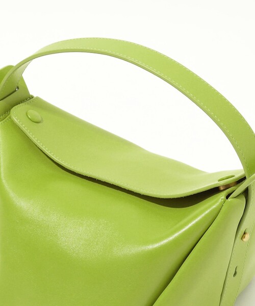 TOMORROWLAND （トゥモローランド）の「【別注】ADVENE AGE special バッグ（ハンドバッグ・レディース・ライトグリーン・FREE）」の6枚目の写真