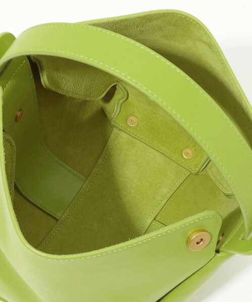 TOMORROWLAND （トゥモローランド）の「【別注】ADVENE AGE special バッグ（ハンドバッグ・レディース・ライトグリーン・FREE）」の8枚目の写真
