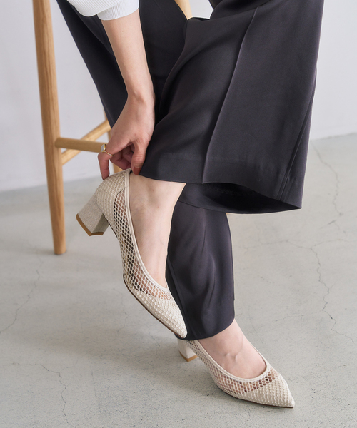 LE TALON（ルタロン）の「《追加》4.5cmポインテッドネットパンプス（パンプス・レディース・アイボリー/ブラウン/ブラック×ブラック・21/21.5/22cm/22.5cm/23cm/23.5cm/24cm/24.5cm/25cm/25.5cm）」の2枚目の写真