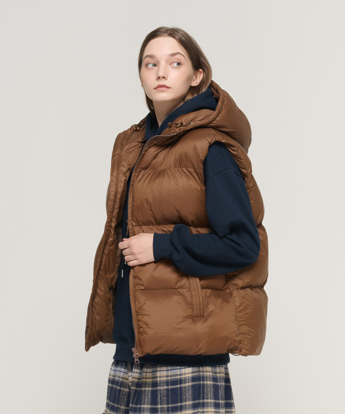 CARGOBROS FOR WOMAN(カーゴブロスフォーウィメン)の「フードハイネックパディングベスト (ブラウン)(ベスト・レディース・その他・FREE)」の2枚目の写真