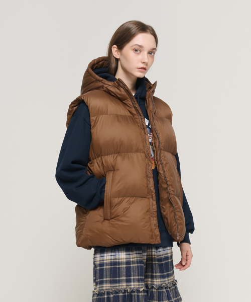 CARGOBROS FOR WOMAN(カーゴブロスフォーウィメン)の「フードハイネックパディングベスト (ブラウン)(ベスト・レディース・その他・FREE)」の5枚目の写真