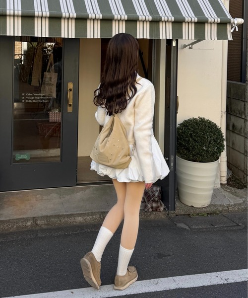 mellowneon(メロウネオン)の「ロゴプレートニットカーディガン(カーディガン/ボレロ・レディース・グレー/アイボリー/ネイビー・FREE)」の6枚目の写真