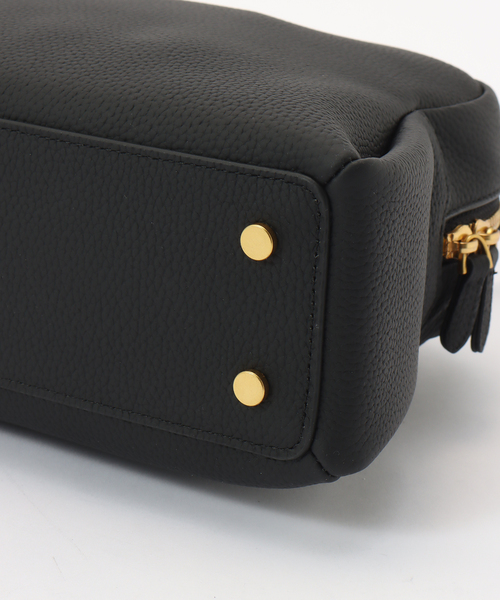 tov(トーヴ)の「TOV/ トーヴ PETAL OBLONG BAG M(ボストンバッグ・レディース・ブラック/ブラウン・FREE)」の4枚目の写真