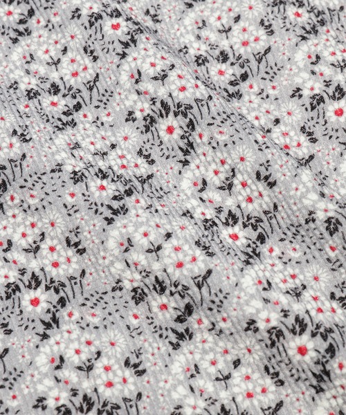 NOMA t.d.(ノーマティーディー)の「Small Flower Waffle Tee(Tシャツ/カットソー・メンズ・グレー/ブラック・3)」の8枚目の写真