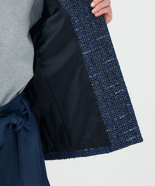 BALLSEY(ボールジィ)の「エアリーファンシーツイード Vカラージャケット(ノーカラージャケット・レディース・ネイビー/ライトベージュ・36)」の8枚目の写真