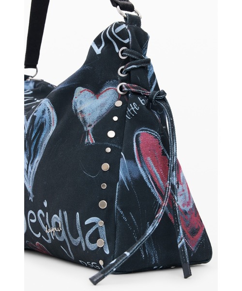 Desigual（デシグアル）の「グラフィティプリント デニム風大型ショルダーバッグ ストリート×グランジ【2026年春夏 新作】（ショルダーバッグ・レディース・マルチ・FREE）」の5枚目の写真