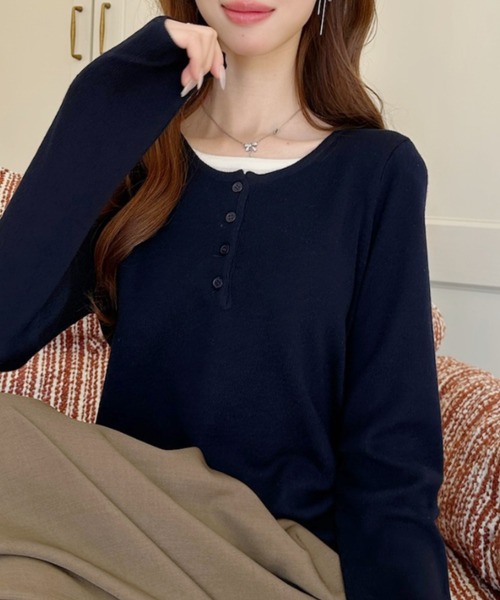 Ada.(エイダ)の「レイヤード風 ヘンリーネック ロングスリーブ カットソー(Tシャツ/カットソー・レディース・ライトグレー/グレー×ホワイト/ネイビー/ネイビー×ホワイト・FREE)」の4枚目の写真