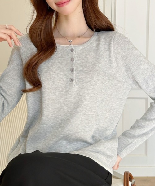 Ada.(エイダ)の「レイヤード風 ヘンリーネック ロングスリーブ カットソー(Tシャツ/カットソー・レディース・ライトグレー/グレー×ホワイト/ネイビー/ネイビー×ホワイト・FREE)」の5枚目の写真