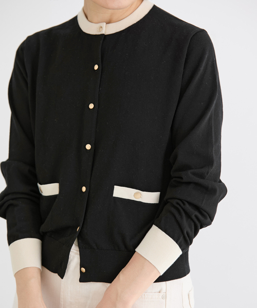 IENA（イエナ）の「《アンサンブル対応/新色あり/追加2》PARIGI カーディガン（カーディガン/ボレロ・レディース・ネイビー/レッド/ライトグレー/ブラック・FREE）」の2枚目の写真