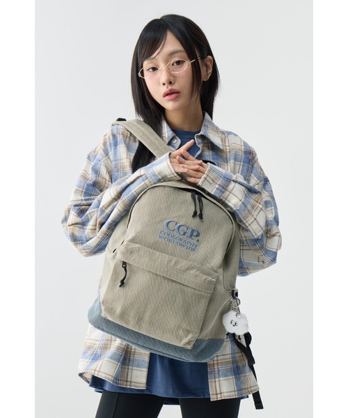 codegraphy（コードグラフィー）の「Square Logo Solid Backpack CBFAUBP002（ショルダーバッグ・メンズ・ピンク系/ライトカーキ・フリー）」の2枚目の写真