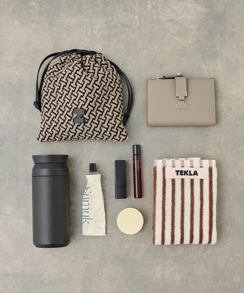 IACUCCI（イアクッチ）の「【予約】センティエーロ PAGLIA（トートバッグ・レディース・キャメル/ブラック・FREE）」の4枚目の写真