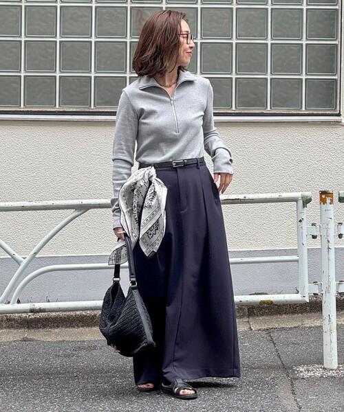 NOLLEY’S（ノーリーズ）の「クロコ型押しベルト15（ベルト・レディース・チャコールグレー/オフホワイト/ブラウン・FREE）」の4枚目の写真