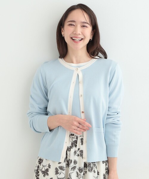 SHOO・LA・RUE（シューラルー）の「【洗濯機可/S-LL/アンサンブル可】パールボタンが上品　配色カーディガン（カーディガン/ボレロ・レディース・ライトイエロー系5/ライトグレー系4/ネイビー系4/ブルー系9・04/02/01/03）」の18枚目の写真