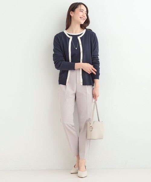 SHOO・LA・RUE（シューラルー）の「【洗濯機可/S-LL/アンサンブル可】パールボタンが上品　配色カーディガン（カーディガン/ボレロ・レディース・ライトイエロー系5/ライトグレー系4/ネイビー系4/ブルー系9・04/02/01/03）」の12枚目の写真