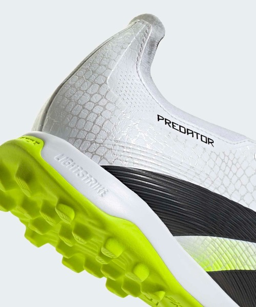 adidas(アディダス)の「プレデター LEAGUE フォールディングタン TF / ターフ用(トレーニングシューズ)/ Predator League Fold-Over Tongue Turf Boots / アディダス adidas(スニーカー・メンズ・ホワイト・25.0cm/25.5cm/26.0cm/26.5cm/27.0cm/27.5cm/28.0cm/28.5cm/24.5cm)」の8枚目の写真