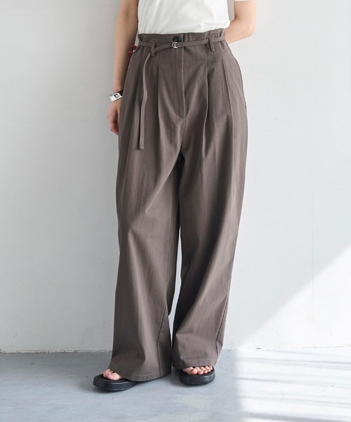 meilmada（メイルマダ）の「ハイウエストコットンタックパンツ（チノパンツ・レディース・ベージュ/チャコールグレー・FREE）」の2枚目の写真