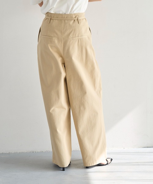meilmada（メイルマダ）の「ハイウエストコットンタックパンツ（チノパンツ・レディース・ベージュ/チャコールグレー・FREE）」の5枚目の写真