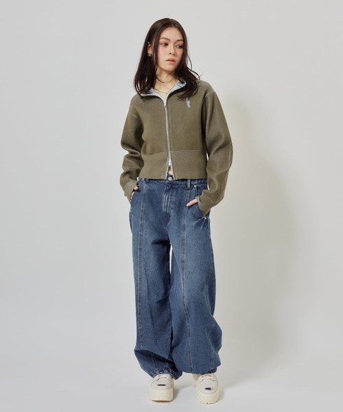 atmos pink（アトモスピンク）の「atmos pink Rib Knit Zip-up Top / アトモス ピンク リブ ニット ジップアップ トップ（ニット/セーター・レディース・チャコール/ブルー/カーキ・FREE）」の16枚目の写真