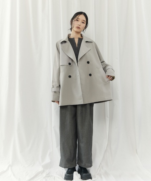 CIEL'AIR(シエルエアー)の「BICOLOR SHORT TRENCH COAT(バイカラーショートトレンチコート)(トレンチコート・レディース・ベージュ/ライトグレー・MEDIUM)」の4枚目の写真