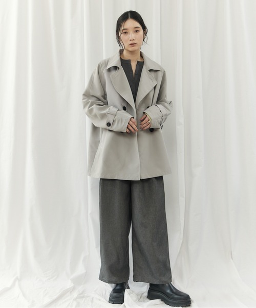 CIEL'AIR(シエルエアー)の「BICOLOR SHORT TRENCH COAT(バイカラーショートトレンチコート)(トレンチコート・レディース・ベージュ/ライトグレー・MEDIUM)」の9枚目の写真