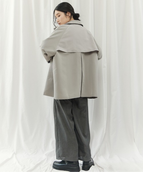 CIEL'AIR(シエルエアー)の「BICOLOR SHORT TRENCH COAT(バイカラーショートトレンチコート)(トレンチコート・レディース・ベージュ/ライトグレー・MEDIUM)」の10枚目の写真