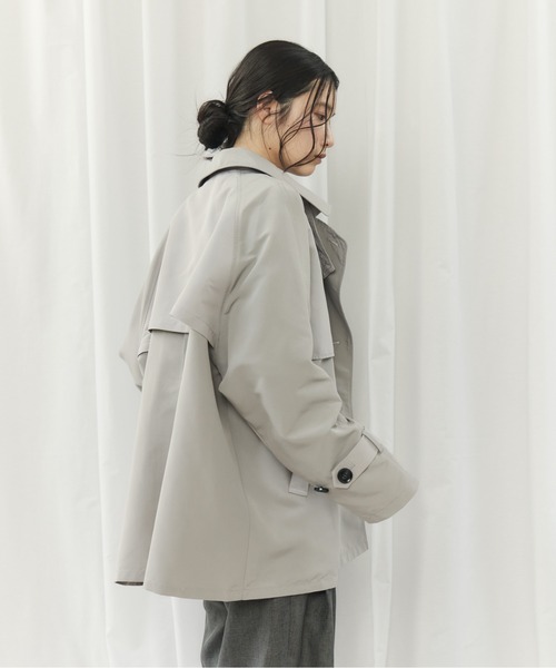 CIEL'AIR(シエルエアー)の「BICOLOR SHORT TRENCH COAT(バイカラーショートトレンチコート)(トレンチコート・レディース・ベージュ/ライトグレー・MEDIUM)」の8枚目の写真