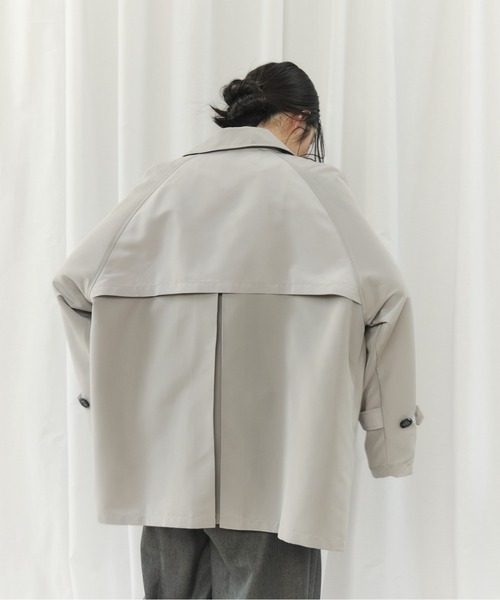 CIEL'AIR(シエルエアー)の「BICOLOR SHORT TRENCH COAT(バイカラーショートトレンチコート)(トレンチコート・レディース・ベージュ/ライトグレー・MEDIUM)」の11枚目の写真