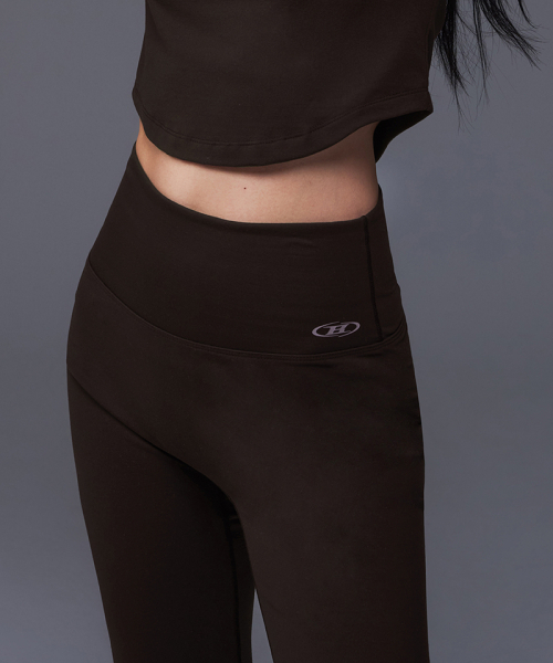 BORN TO WIN（ボーントゥウィン）の「W B-SOFT EASY PANTS [BLACK]（スウェットパンツ・レディース・その他・1/2/3）」の4枚目の写真