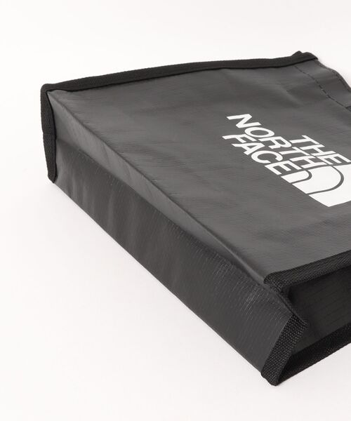 THE NORTH FACE（ザノースフェイス）の「THE NORTH FACE / ザノースフェイス / SHOPPER BAG-XS（トートバッグ・レディース・ブラック系その他・X-SMALL）」の3枚目の写真