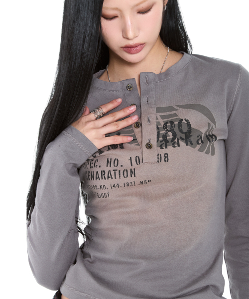 AAKAM（アーカム）の「Button Lettering Long Sleeve (Brown)（Tシャツ/カットソー・レディース・その他・1/2）」の8枚目の写真