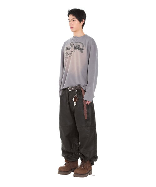 AAKAM（アーカム）の「Button Lettering Long Sleeve (Brown)（Tシャツ/カットソー・レディース・その他・1/2）」の12枚目の写真