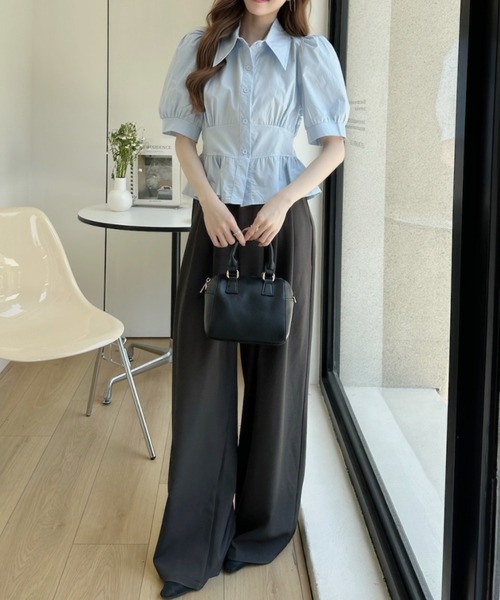 Ada.(エイダ)の「ビッグカラー パフスリーブ 裾フリル半袖ブラウス(シャツ/ブラウス・レディース・ブルー/ベージュ/ホワイト・FREE)」の17枚目の写真