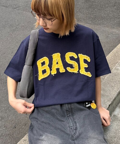 CIAOPANIC TYPY（チャオパニックティピー）の「【WEB限定】【UNISEX】BASEアップリケTEE（Tシャツ/カットソー・レディース・ブラック/グレー/ブラウン/ネイビー・LARGE/MEDIUM）」の11枚目の写真