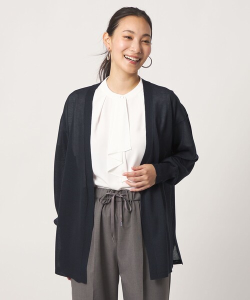 A DAY IN THE LIFE UNITED ARROWS(アデイインザライフユナイテッドアローズ)の「ハイツイスト ノーボタン ミドルカーディガン ‐ウォッシャブル‐ <A DAY IN THE LIFE>(カーディガン/ボレロ・レディース・ライトグレー/ナチュラル/ライトピンク/ケリーグリーン/ネイビー・FREE)」の4枚目の写真